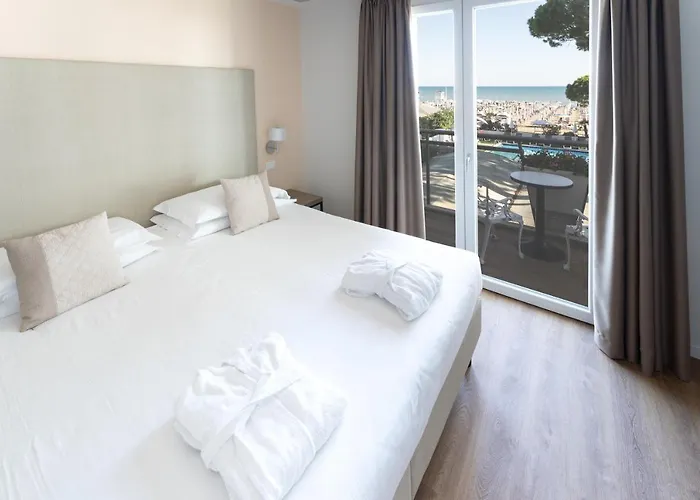 Excelsior Szálloda 4*