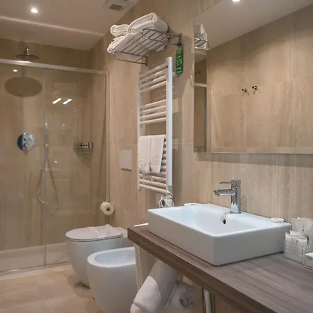 Excelsior 4* לידו די ג'סולו