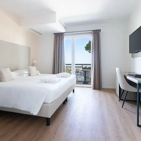 Excelsior Hotell 4*