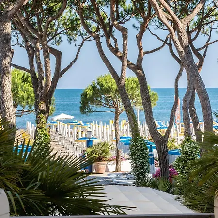 Excelsior מלון 4*